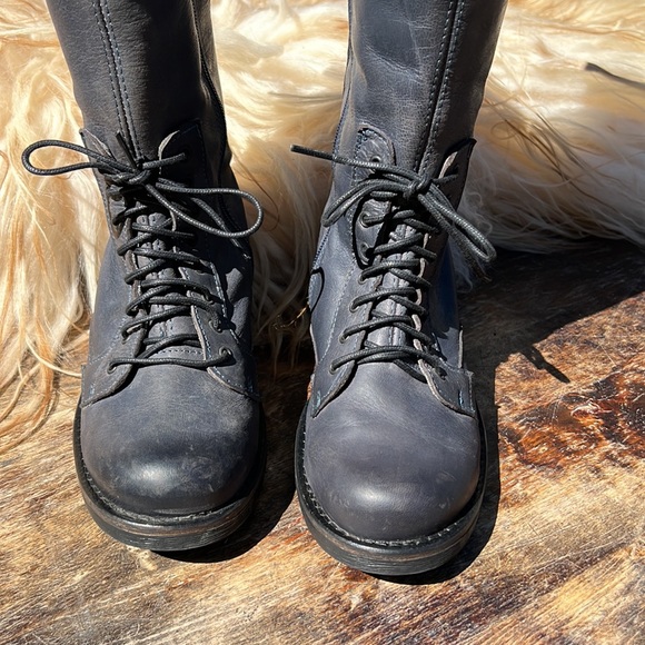 Unity in Diversity tall leather boots zippers and lace up details so nice sz 6.5 - Picture 2 of 9